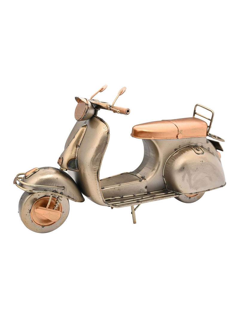 Widdop silver scooter ornament 15x28x9cm (British brand)