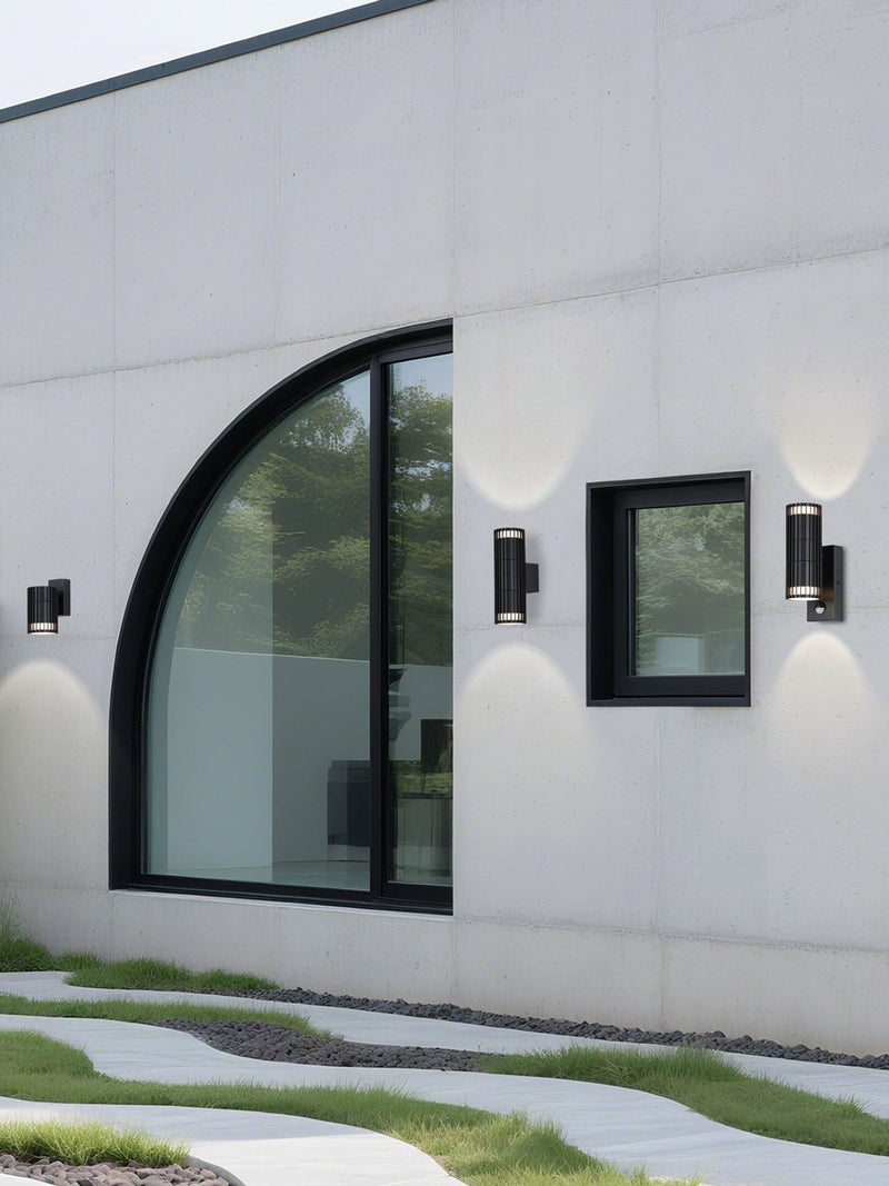 Searchlight black outdoor wall light 21cm, UK version