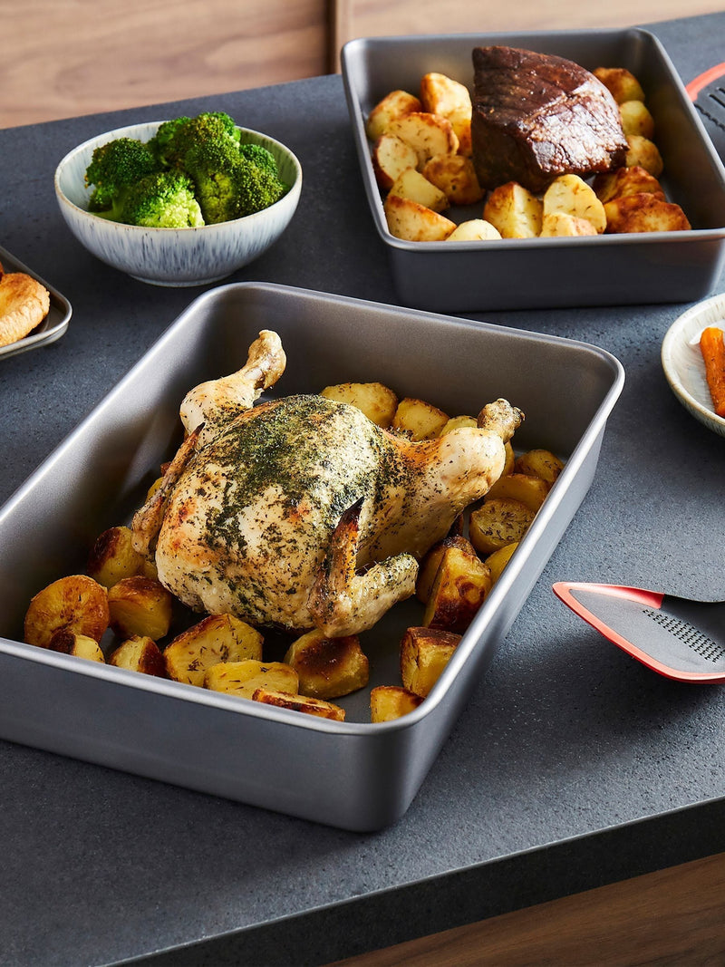 Morphy Richards silver grey roasting tin set of 2 (British brand)
