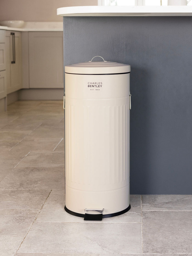 Charles Bentley cream retro pedal bin 30L, UK version