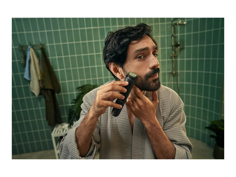 Philips All-in-One Trimmer MG3915/15 grooming kit, UK version