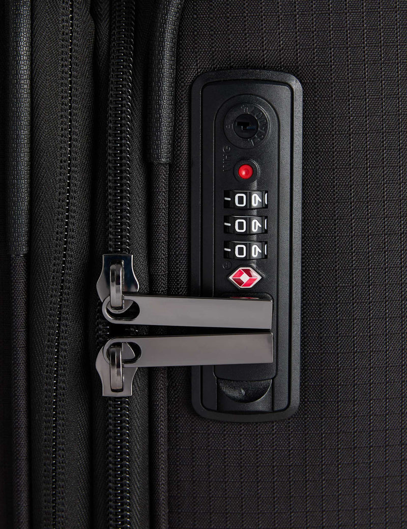 Geneva large soft suitcase with four wheels (British brand)