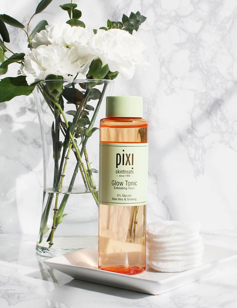 Exfoliating facial toner Glow Tonic 250ml, UK version