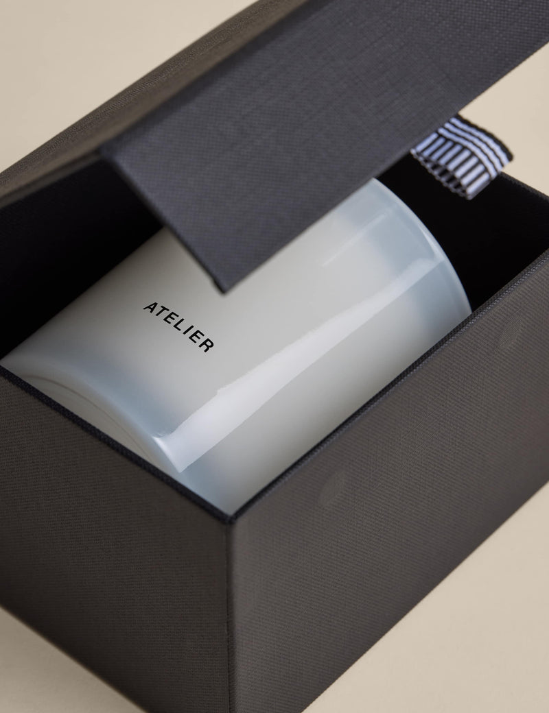 Golden Vanilla scented candle Atelier collection - British product