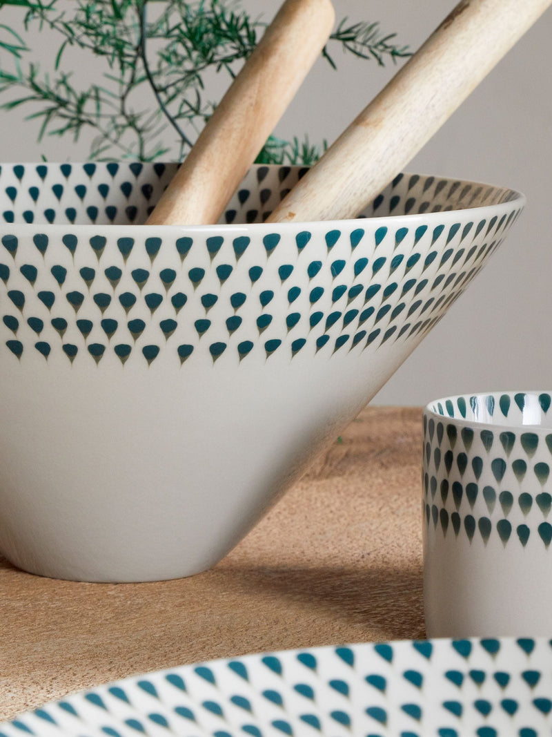 Nkuku cream juniper drop serving bowl medium, imported from the UK