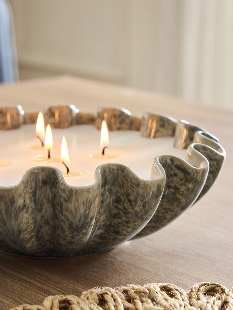 Country Luxe Driftshore coconut water and lime 5 wick candle - British product