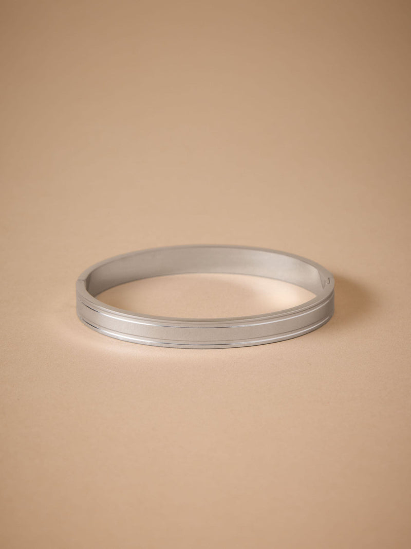 Stainless steel bangle (British brand)