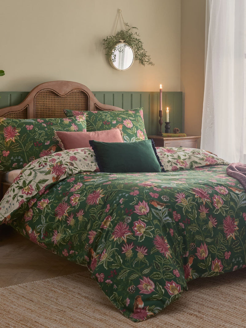 Wylder Nature Beatrice Multicolour Christmas Duvet Cover Set (British brand)
