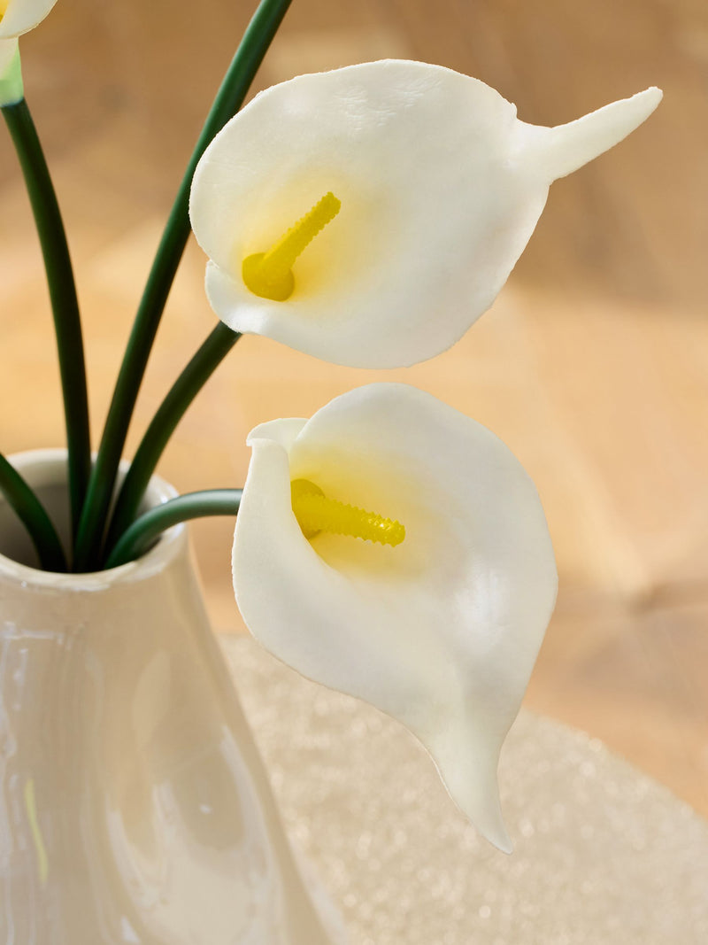 Artificial white cala lily arrangement in glossy ceramic vase 40cm, UK version