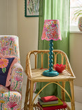 Lucy Tiffney tealblå floral bobbin bordlampe, britisk versjon