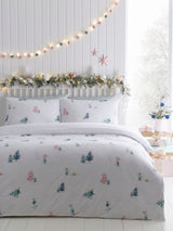 Fusion White Frosty Skier Christmas Duvet Cover Set