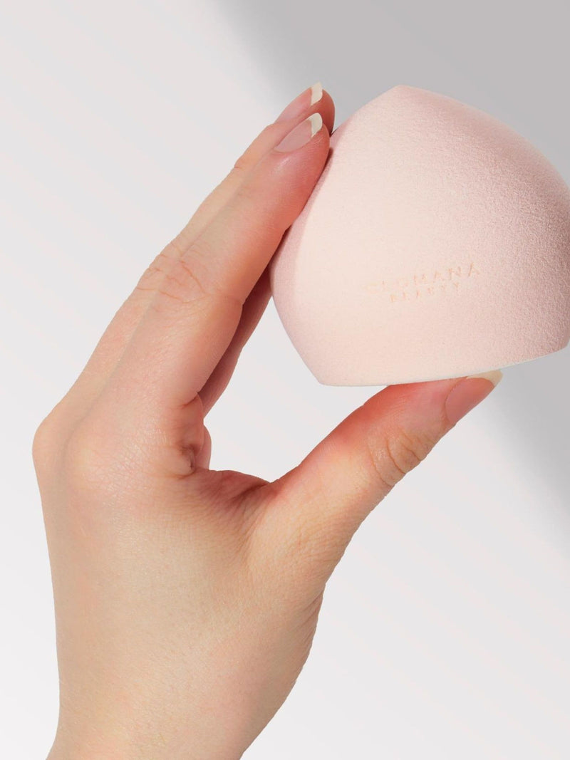 CLOMANÁ Beauty Mega Marshmallow Makeup Sponge Shape 2 - British product