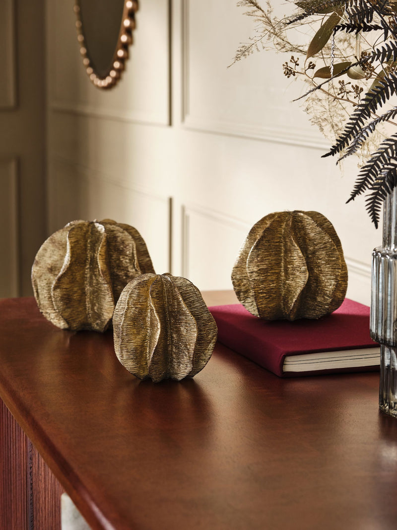 Gold antiqued seed pod ornaments set of 3 (British brand)