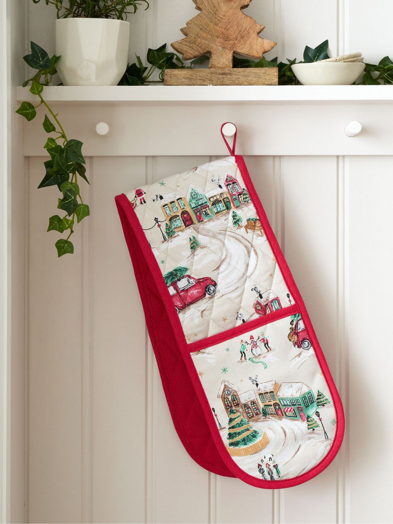 Catherine Lansfield Natural Christmas Town Cotton Kitchen Double Oven Gloves