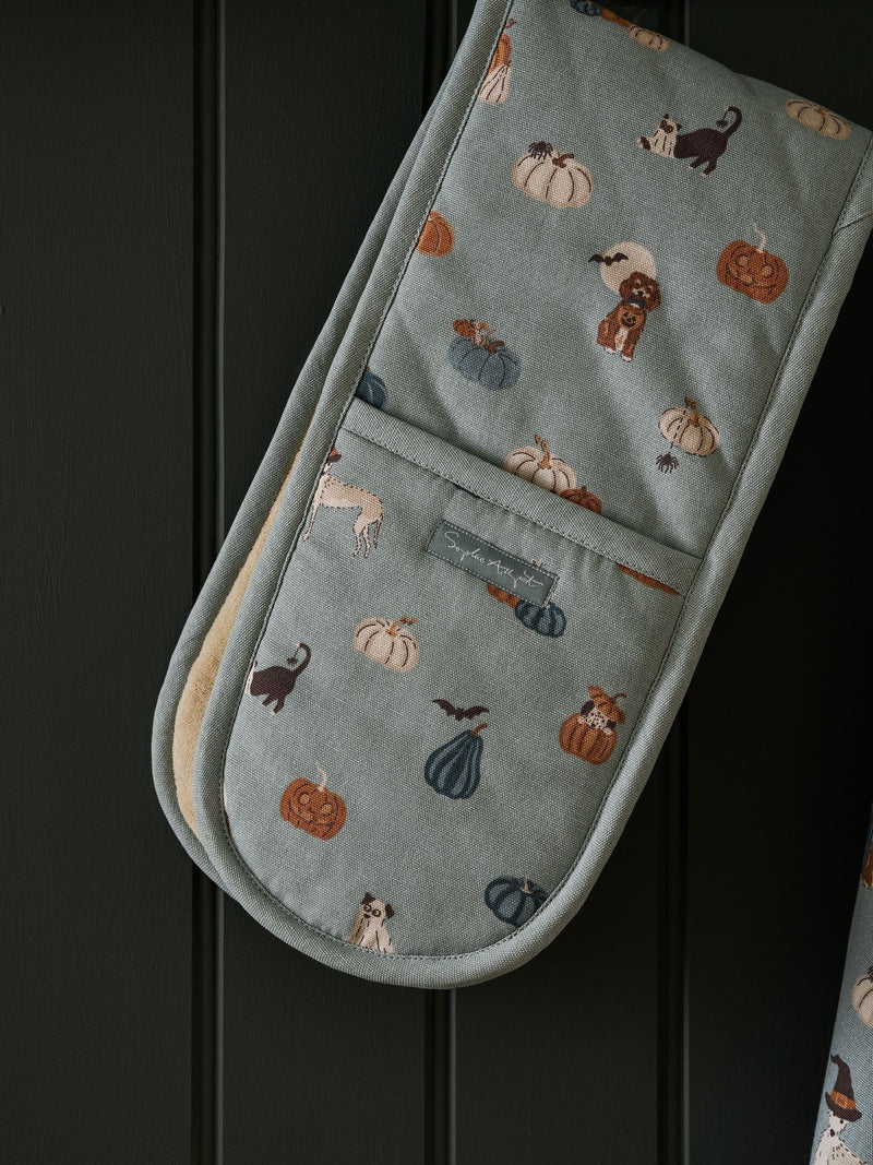 Sophie Allport Paws & Pumpkins double oven gloves size ONE (British brand)