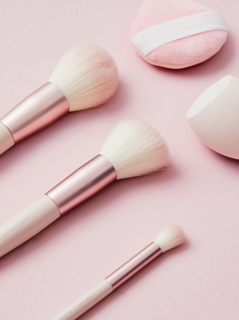 Makeup brush and sponge set, imported from the UK