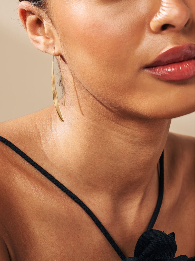 Gold tone pull-through pierced earrings - British product