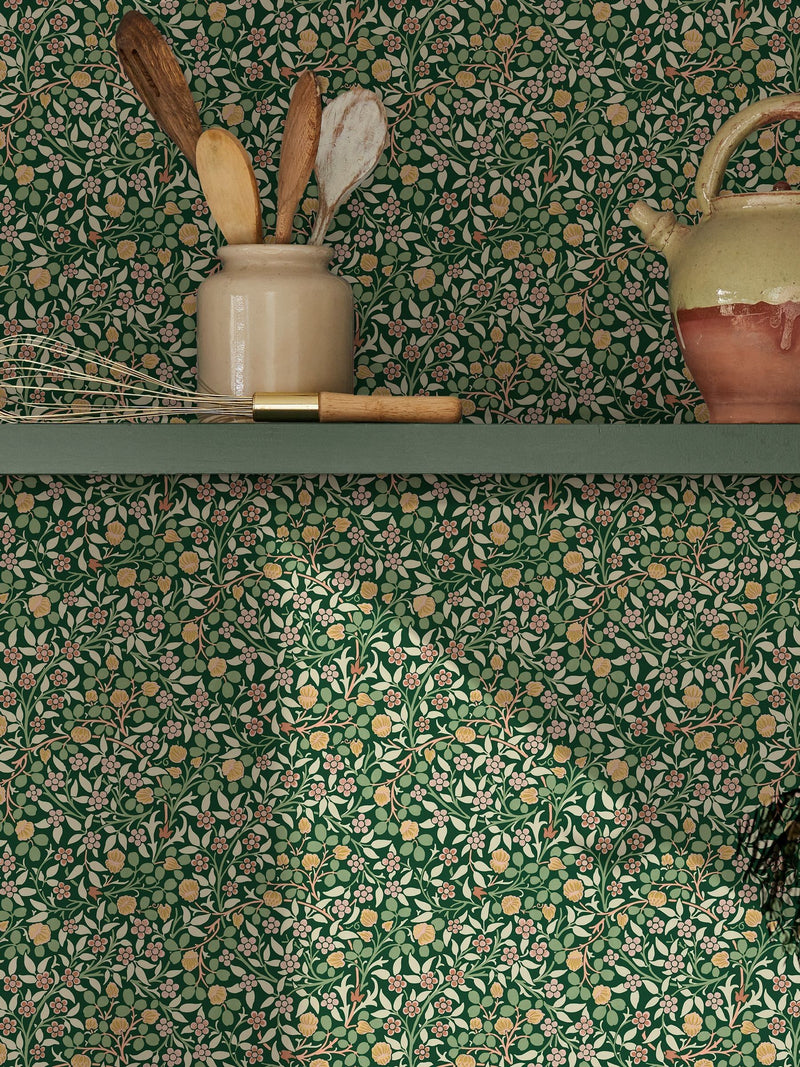 William Morris At Home Forest Clover wallpaper roll 10m, UK version