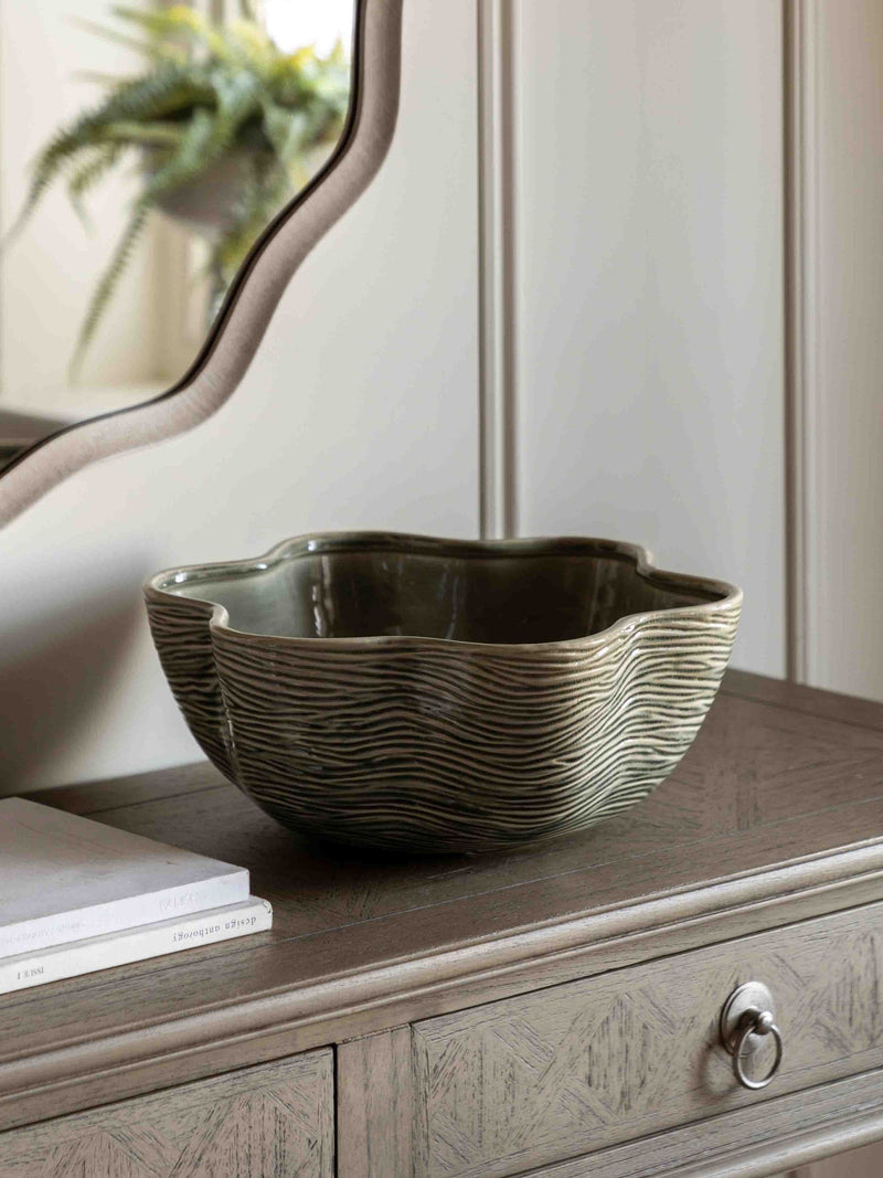 Gallery Home Green Garden Scalloped Bowl, imported from the UK