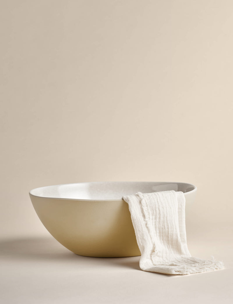 Linen reactive picnic serving bowl made from melamine, UK version