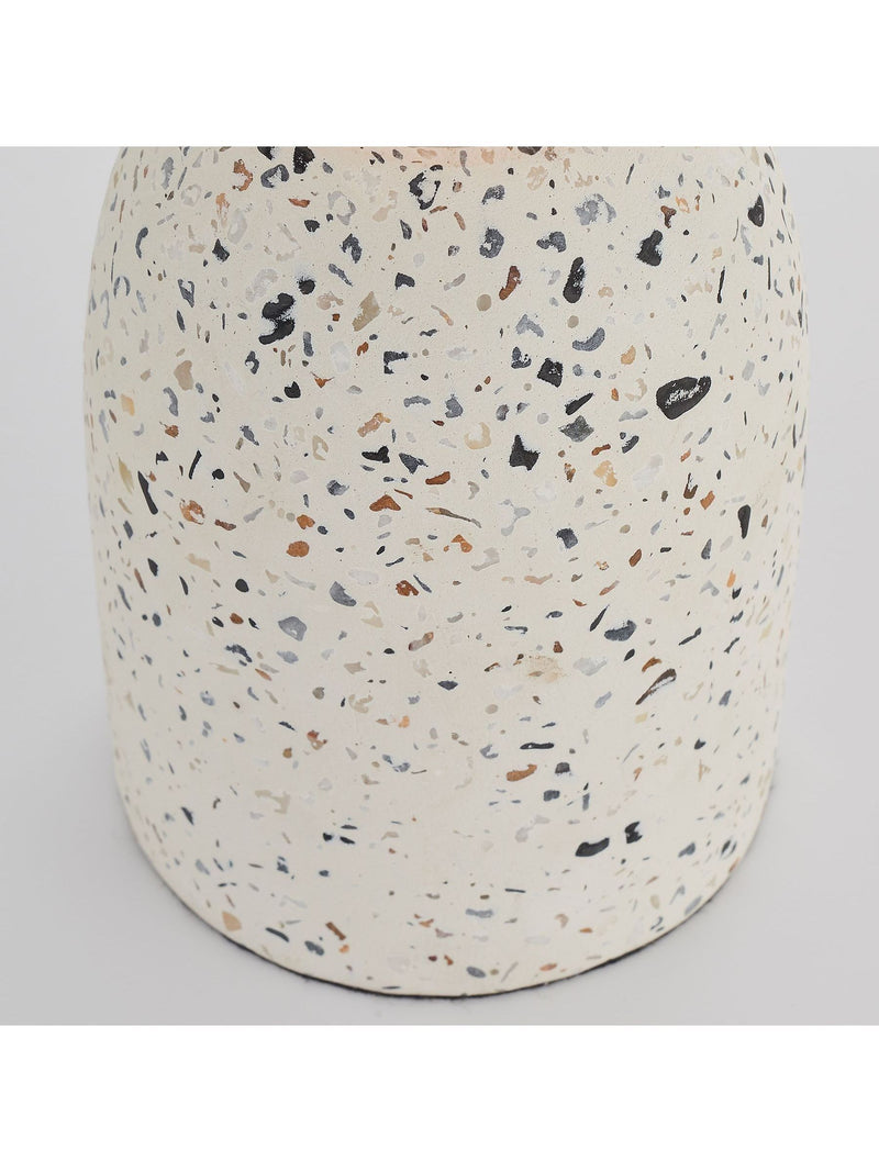 Gallery Home White Tezza table lamp, UK version