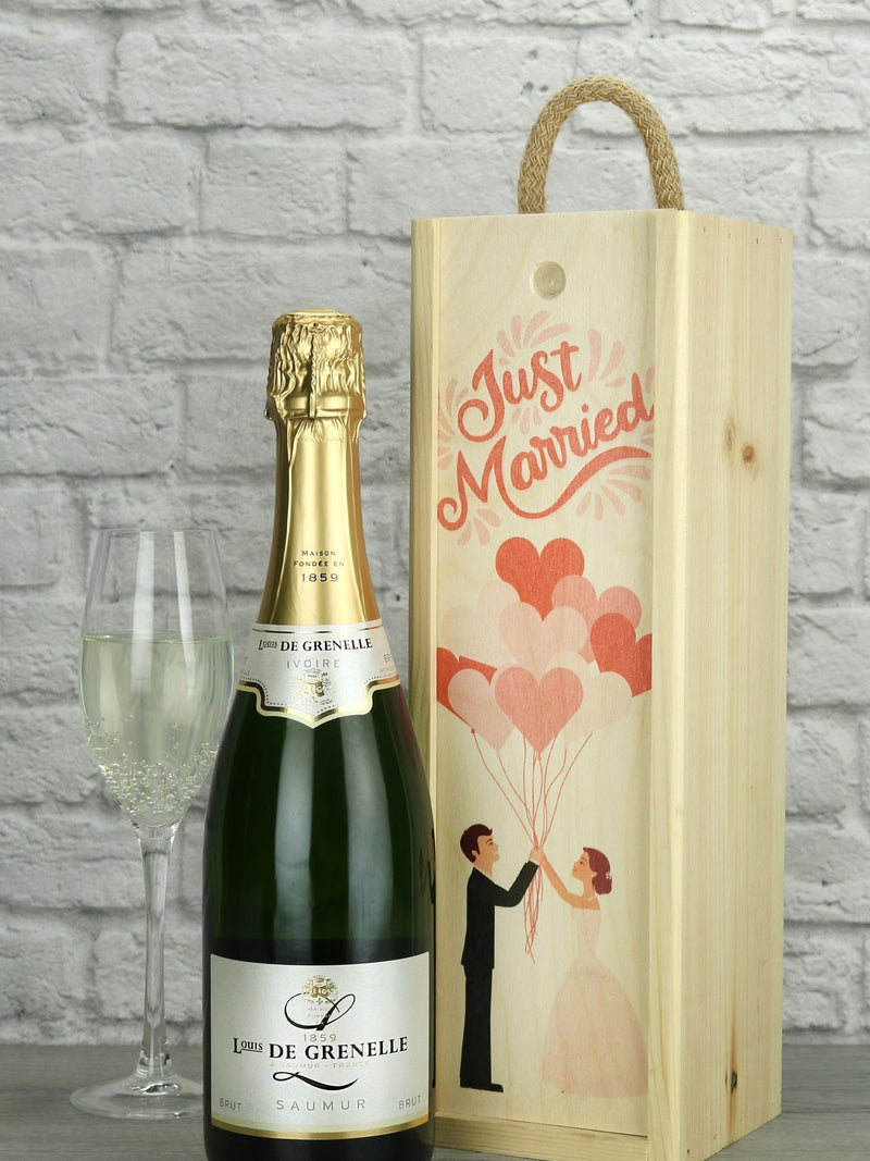 Le Bon Vin Just Married sparkling wine 750ml, UK version