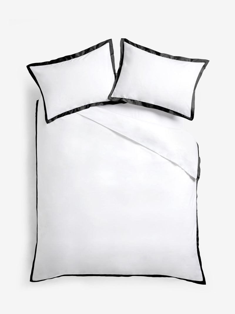 White/Black Cotton Rich Oxford Duvet Cover and Pillowcase Set