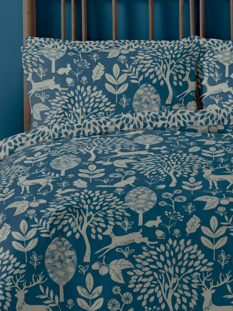 Copenhagen Home Blue Fable Christmas duvet cover and pillowcase set - British product