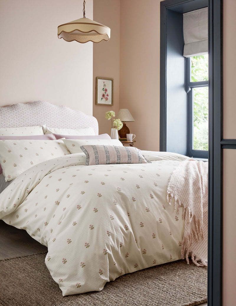 Laura Ashley Harthill Daisy bedding set, pure cotton seersucker (British brand)