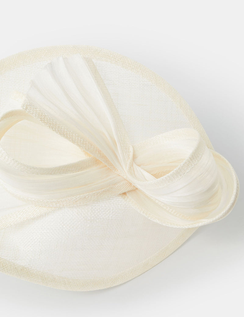 Accessorize bow fascinator with textured teardrop base (British brand)