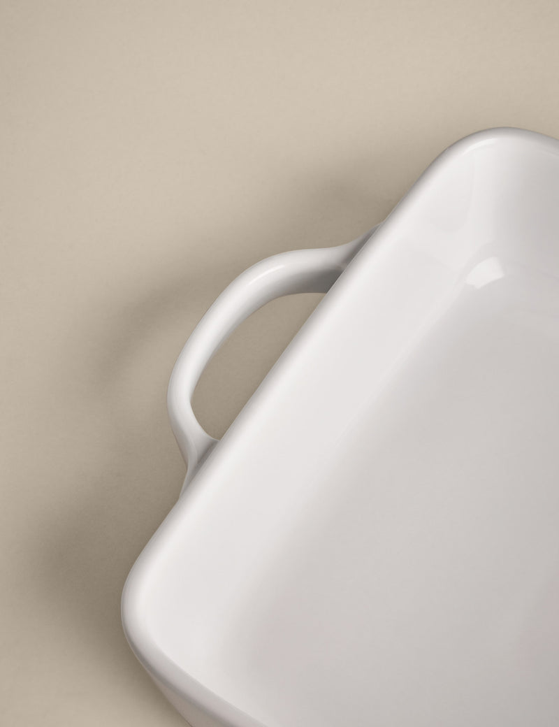 Maxim large porcelain roaster (British brand)