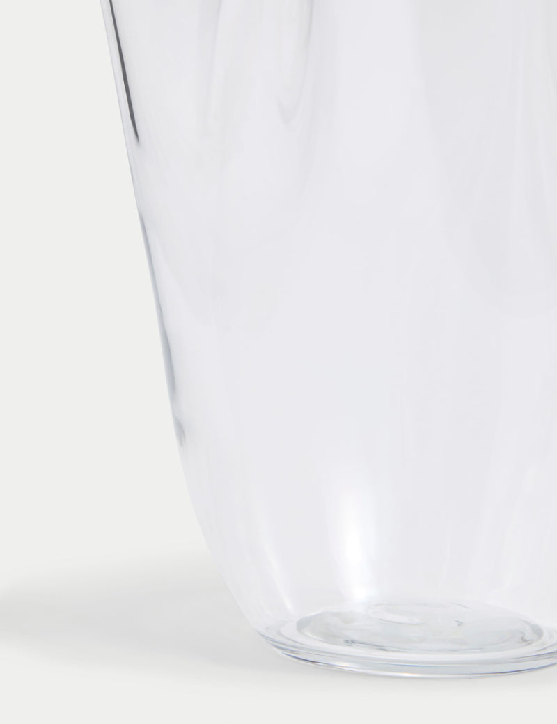 Glass handkerchief vase medium - British product