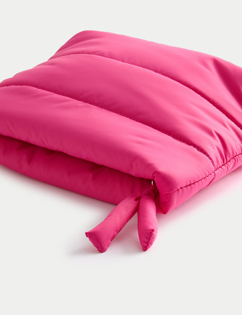 Medium puffy polyester cosmetic bag, imported from the UK