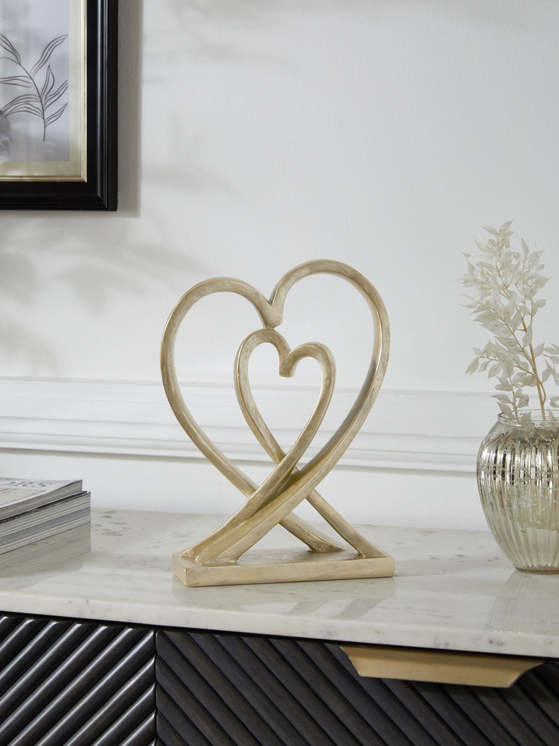 Gold heart ornament home decoration 25.5cm, UK version
