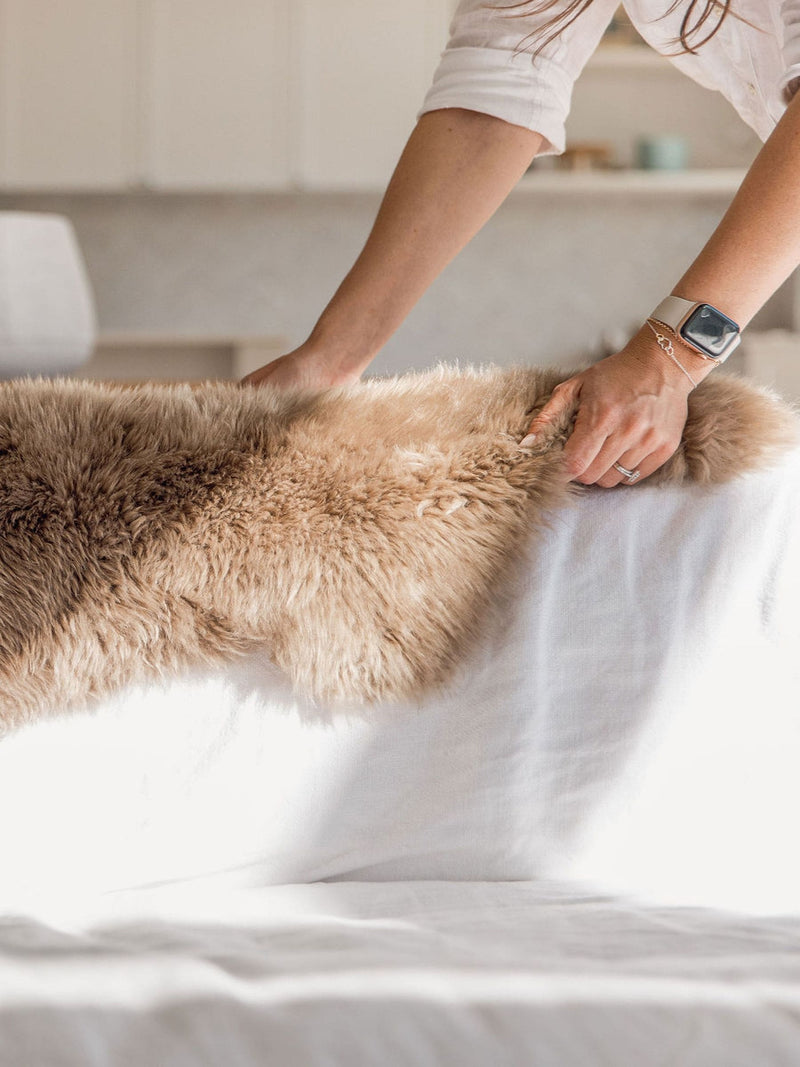 Naturally Sheepskins champagne double sheepskin rug (British brand)