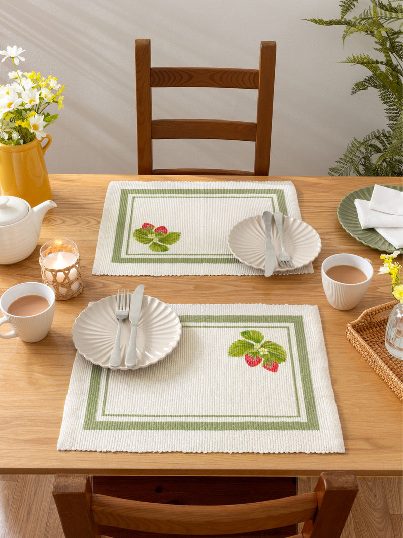 Evans Lichfield Green Strawberry placemats 46x36cm - British product