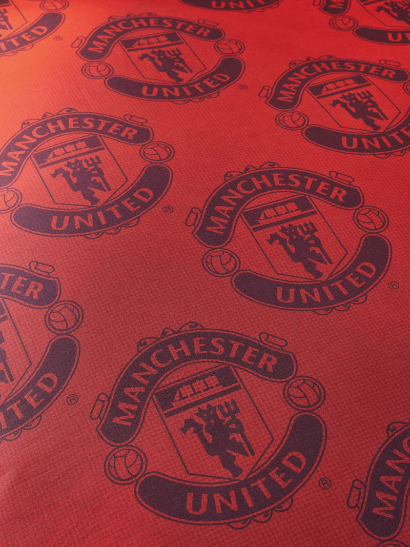 Manchester United red duvet cover and pillowcase set, imported from the UK