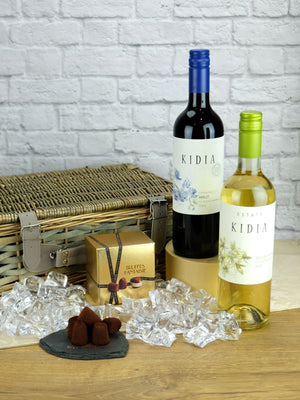 Le Bon Vin Chilean Red & White Wine with Chocolate Truffles Hamper