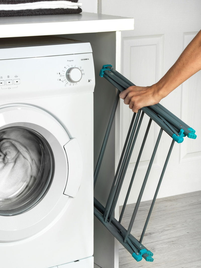 Beldray compact overdoor clothes airer (British brand)