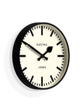 ساعة حائط Jones Clocks Tiger سوداء مقاس 30 سم