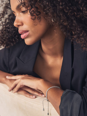 Sølvfarget Baguette-stein Pully-armbånd - Motesmykker