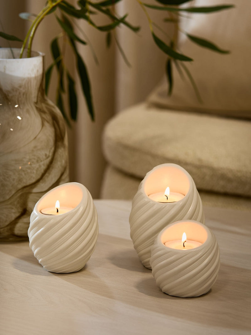 Set of 3 White Pleat Tea Light Candle Holders