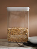 Rectangular flip-tight food storage container 4.4L, UK version