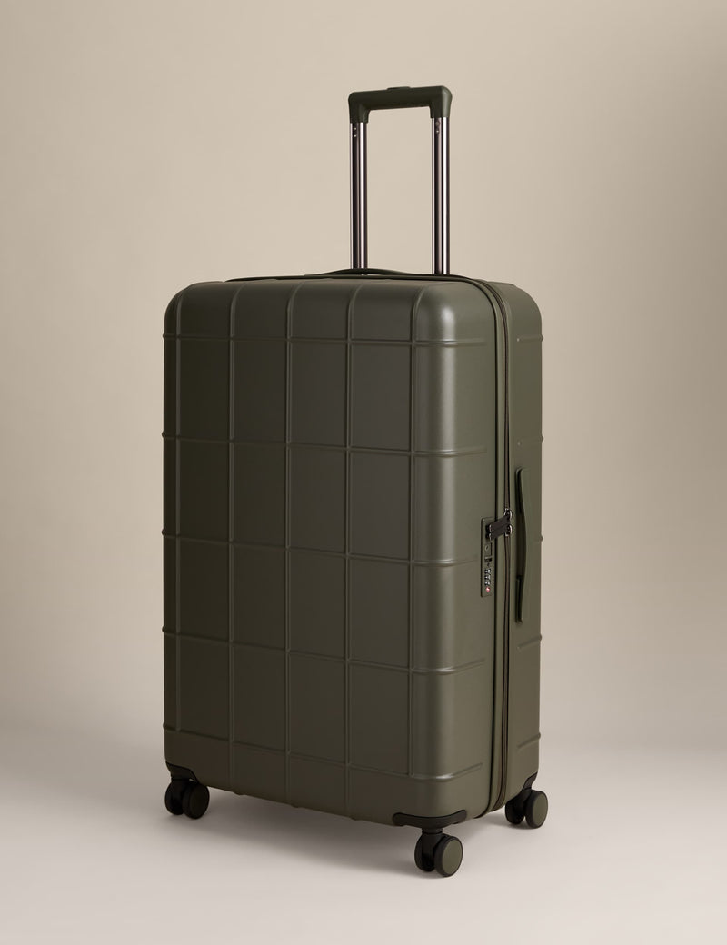 Stockholm 4 wheel hard shell large suitcase - British product