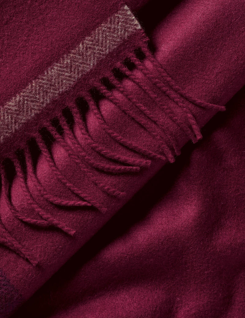 Charles Tyrwhitt pure cashmere herringbone scarf - British product