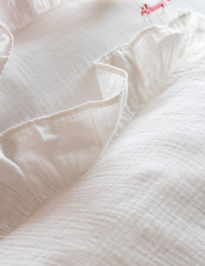 Rockett St George love note frill trim bedding set, UK version