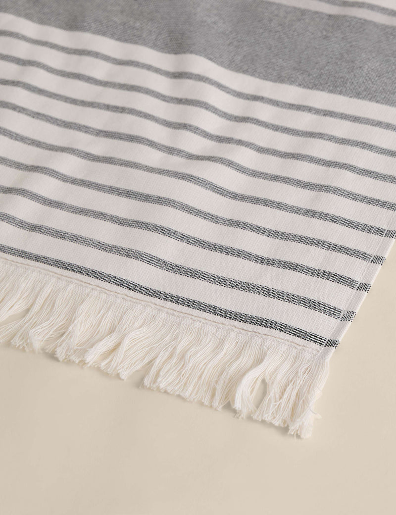 Pure cotton hammam beach towel with tasselled trims - British product