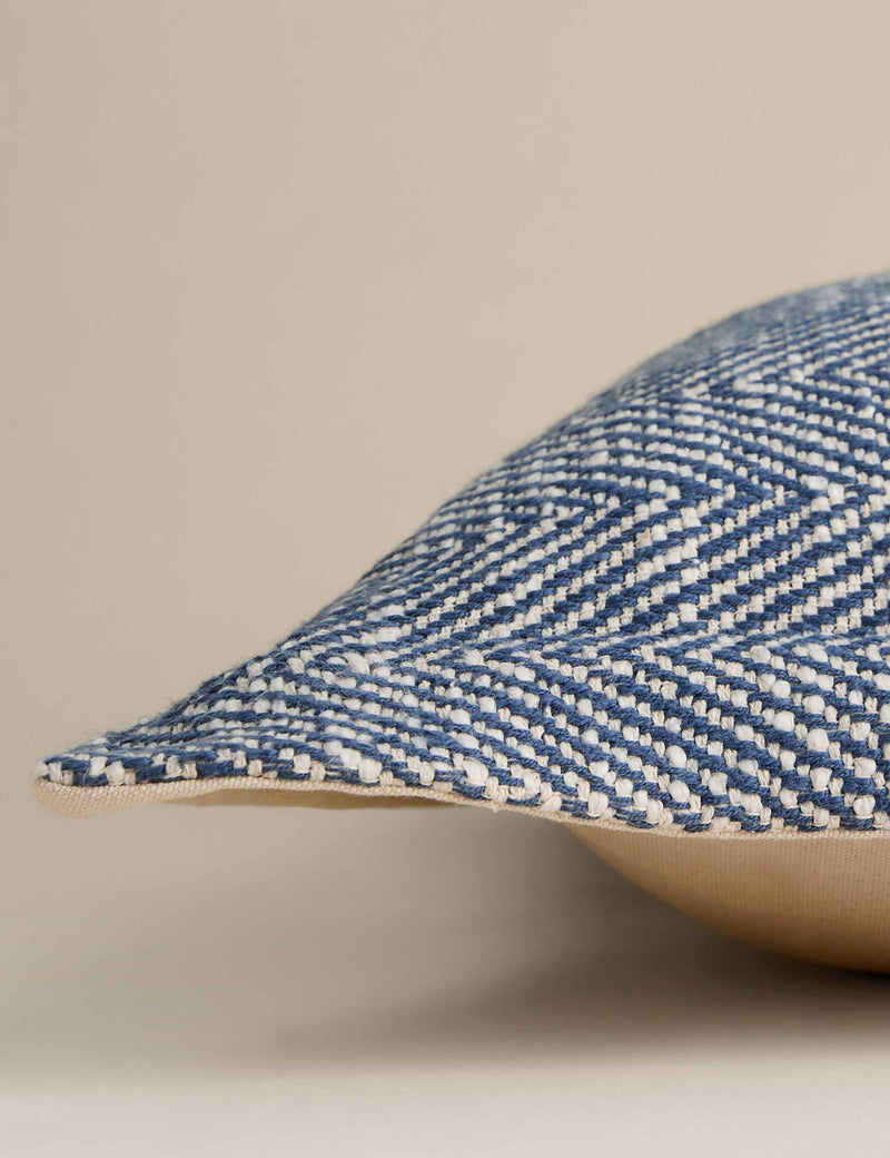 Herringbone cushion with Oxford border 50cm square, UK version
