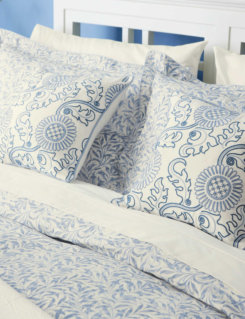 Morris & Co Willow Bough bedding set (British brand)