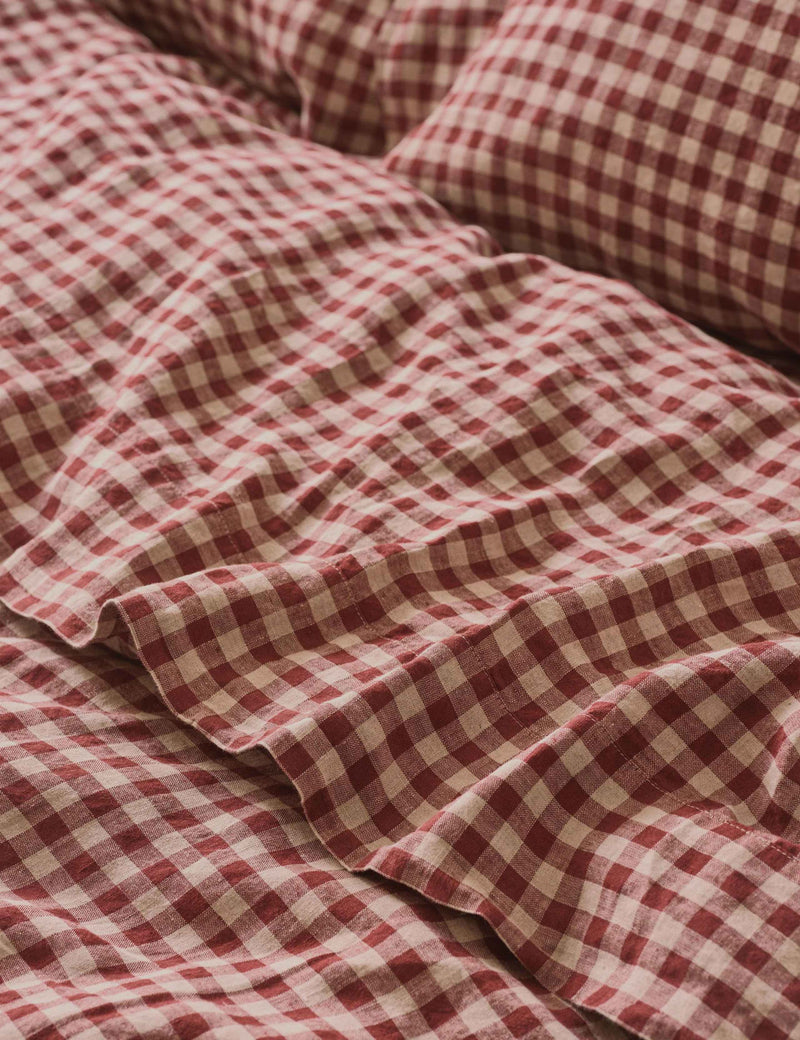 Piglet In Bed gingham flat sheet, UK version